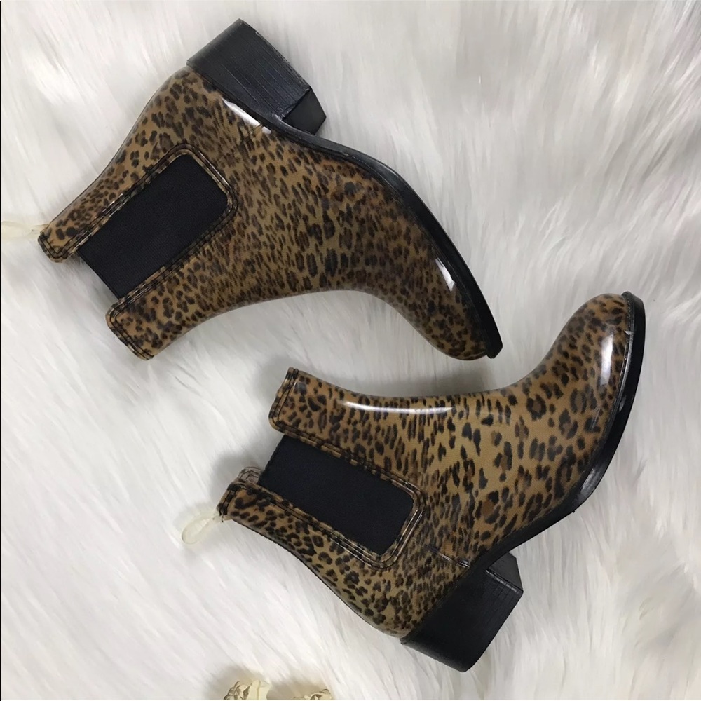 Jeffrey Campbell Stormy Rain Boots ANIMAL Print - Picture 4 of 8